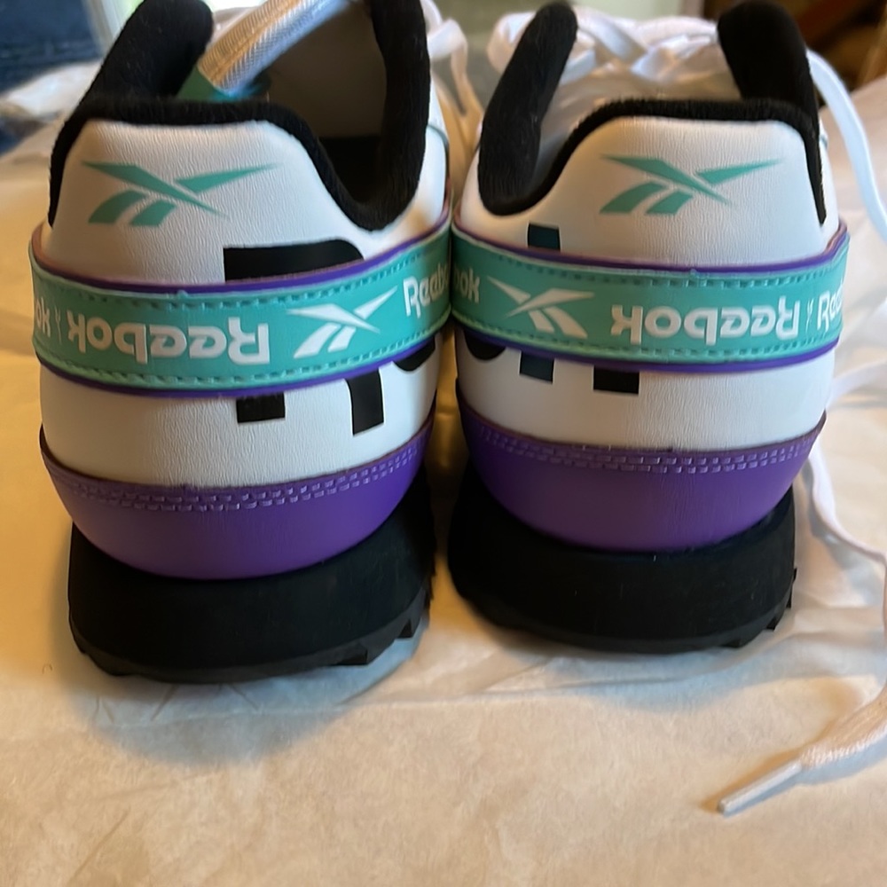 NWOT Reebok sneakers Womens size 11 aqua blue accents - Picture 3 of 11